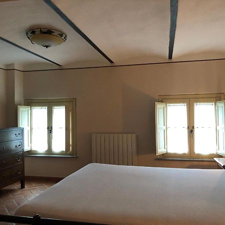 Agriturismo La Valle Della Lavanda - Podere Mezzastrada Fauglia Phòng bức ảnh