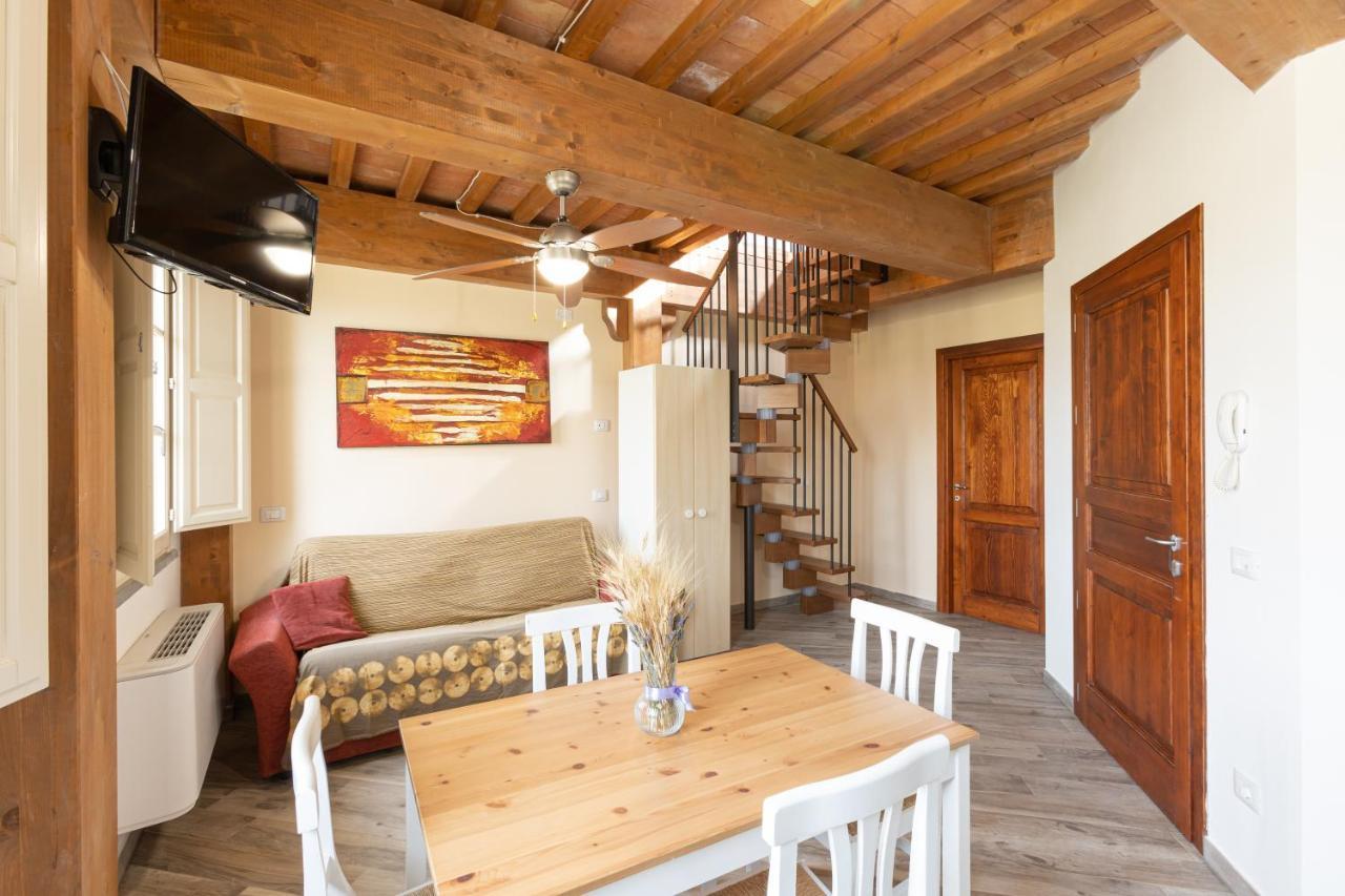 Agriturismo La Valle Della Lavanda - Podere Mezzastrada Fauglia Phòng bức ảnh