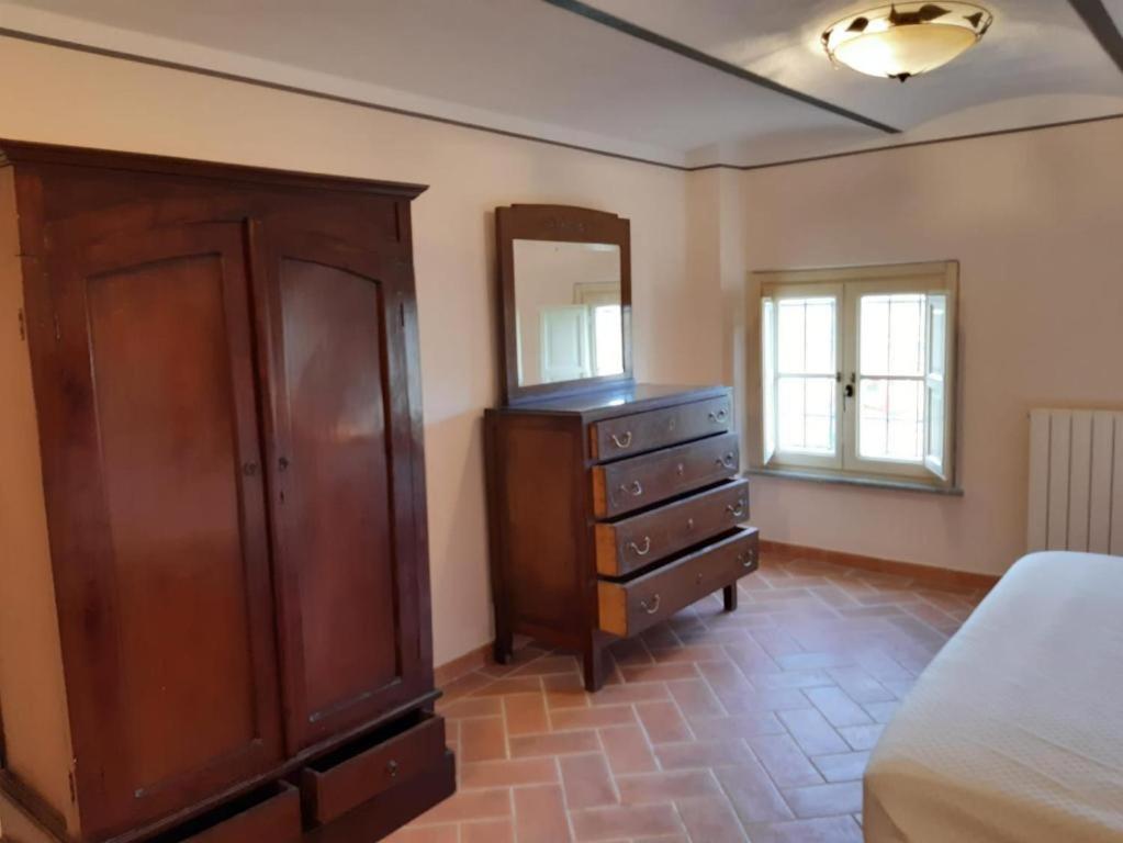 Agriturismo La Valle Della Lavanda - Podere Mezzastrada Fauglia Phòng bức ảnh