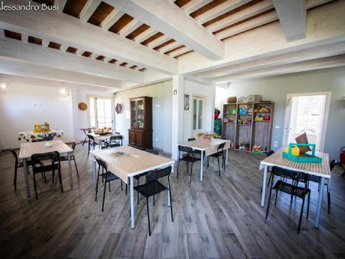 Agriturismo La Valle Della Lavanda - Podere Mezzastrada Fauglia Ngoại thất bức ảnh